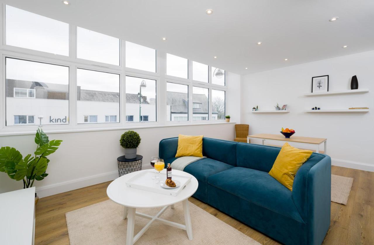Panther House By Oval * Londra