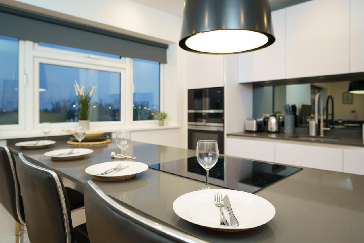Panther House By Oval * Londra